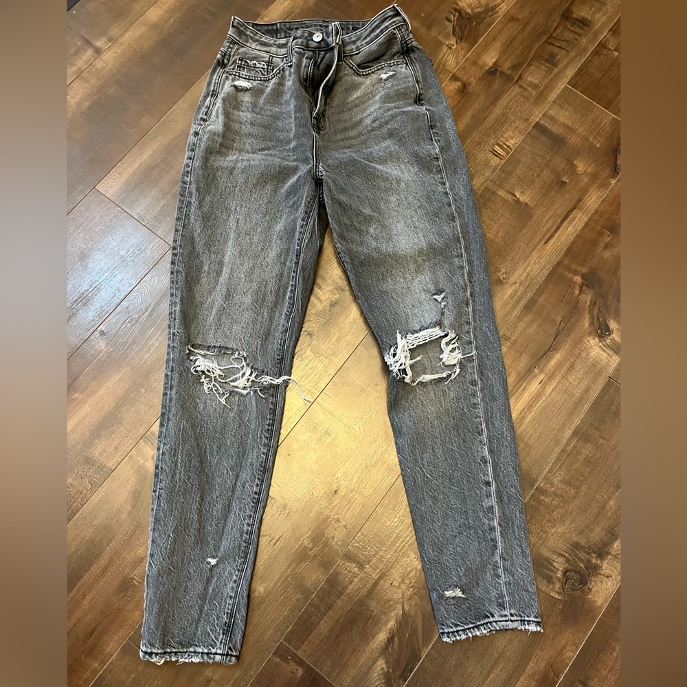 Ripped Mom Jeans